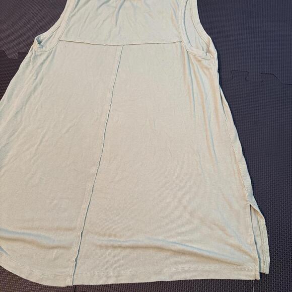 Peace Love World Women's Small Rayon Blend Green Round Neck Flow Tank Top New - Picture 4 of 4